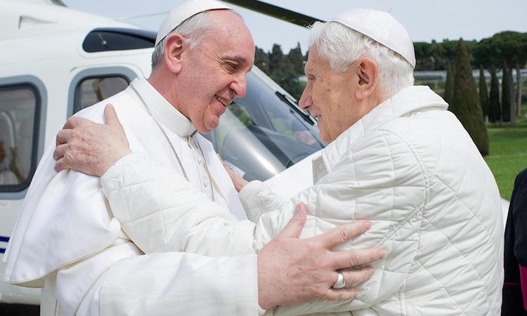 Religione – Dimissioni papali: Intervista in esclusiva a Mons. Stenico